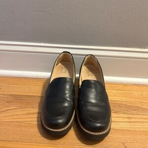 Women’s Naturalizer Black Faux Leather Slip-On Loafers